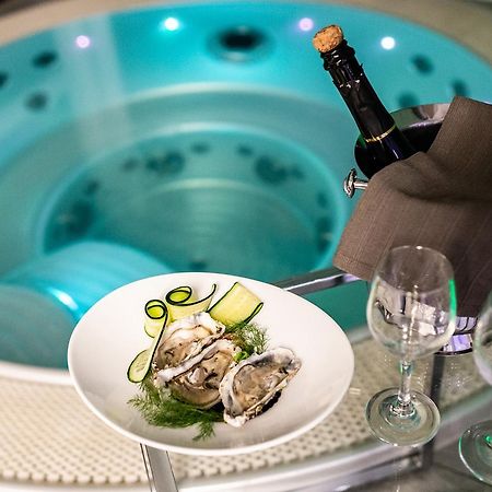大使酒店 里乔内 外观 照片